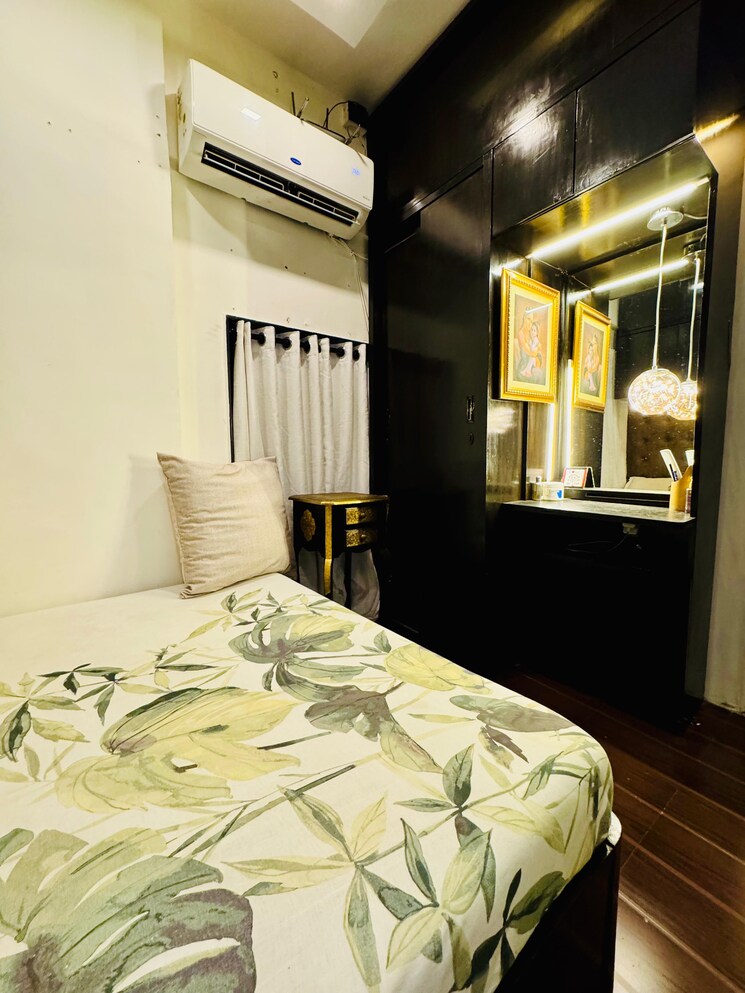 Bedroom, lodha-paradise 3 Bedroom 1450 Sq.Ft. Apartment In Majiwada Thane 9520648