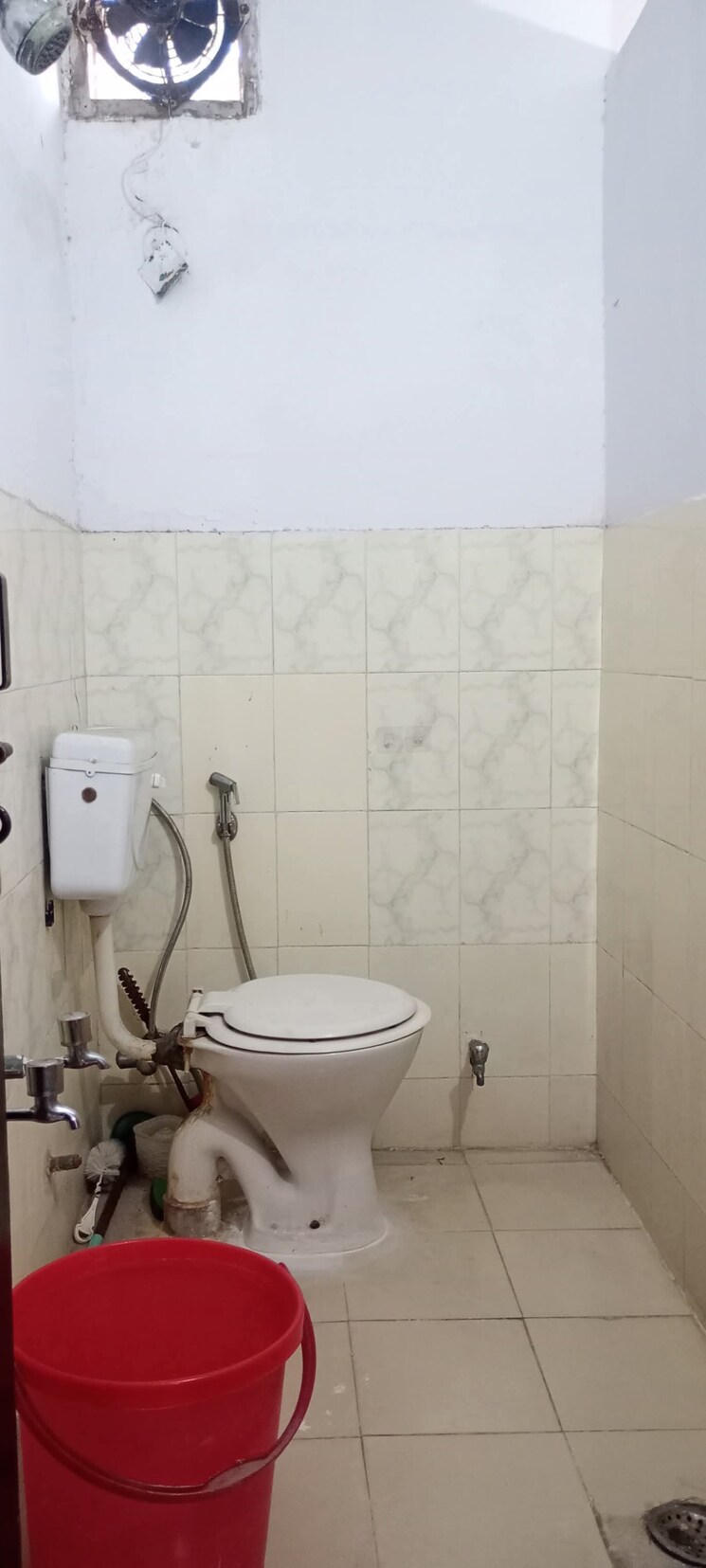 Bathroom, ip extension 3 Bedroom 1300 Sq.Ft. Apartment In Ip Extension Delhi 9520646