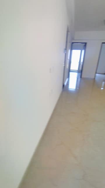 Building Lobby in 3 BHK Apartment at Smart World Orchard, Sector 61 – for Sale