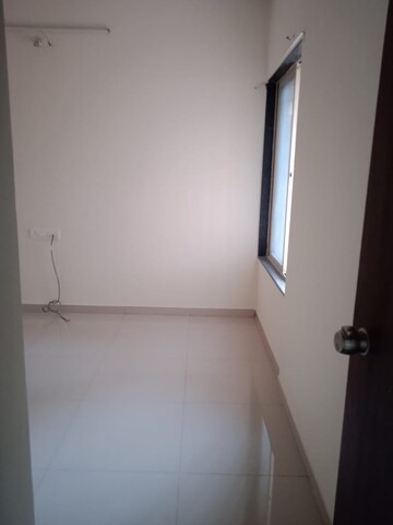 Room in 2 BHK Apartment at Vijayalaxmi Laxmisatyam Residency, Dhanori – for Rent