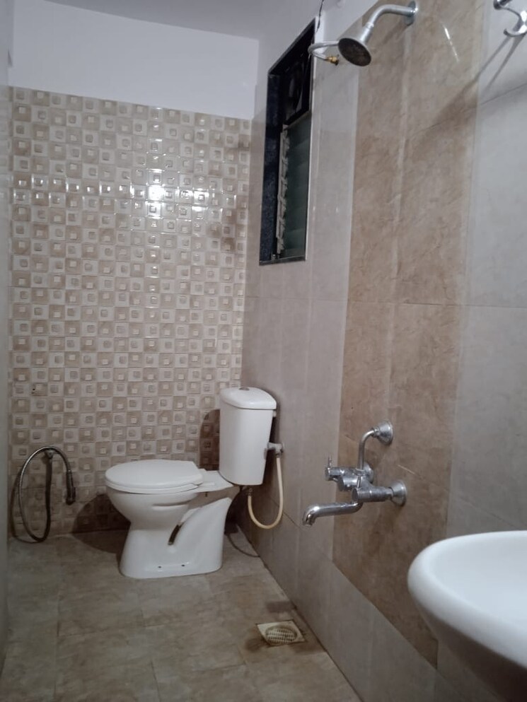 Bathroom, vijayalaxmi-laxmisatyam-residency 2 Bedroom 617 Sq.Ft. Apartment In Dhanori Pune 9520650