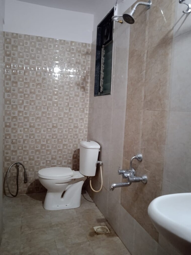 Bathroom, vijayalaxmi-laxmisatyam-residency 2 Bedroom 617 Sq.Ft. Apartment In Dhanori Pune 9520650
