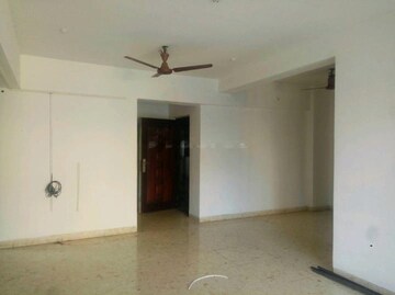 Room in 3 BHK Apartment at Swastik Regalia, Waghbil – for Rent