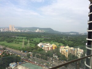 Swimming Pool in 3 BHK Apartment at Lodha Fiorenza, Goregaon East – for Rent