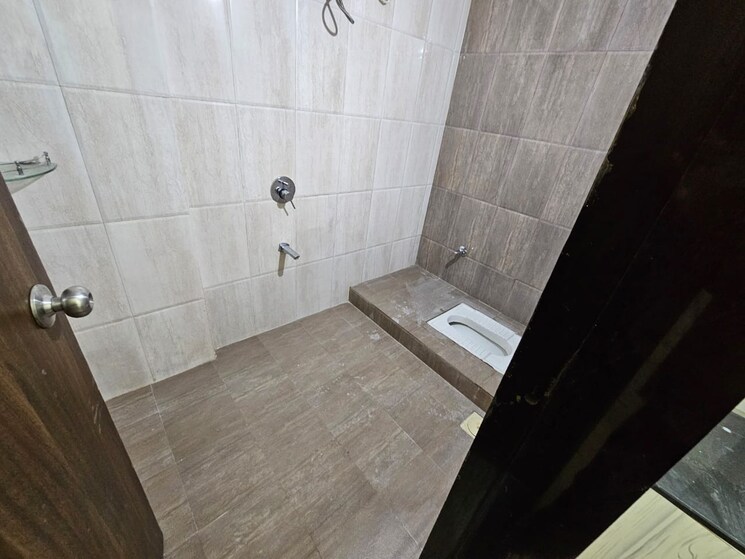 Bathroom, sun city 2 Bedroom 1000 Sq.Ft. Apartment In Sun City Pune 9520700