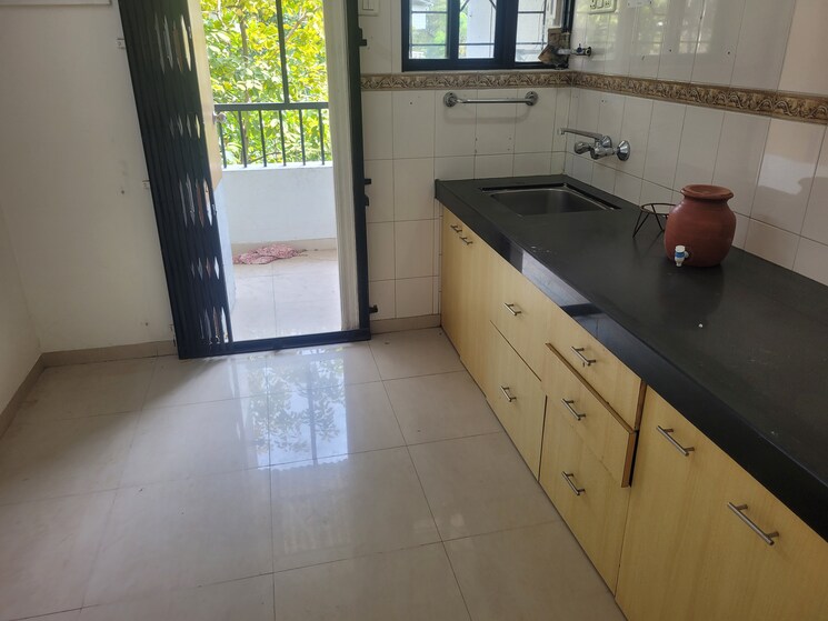 Kitchen, swojas-suman 3 Bedroom 1800 Sq.Ft. Apartment In Law College Road Pune 9520717