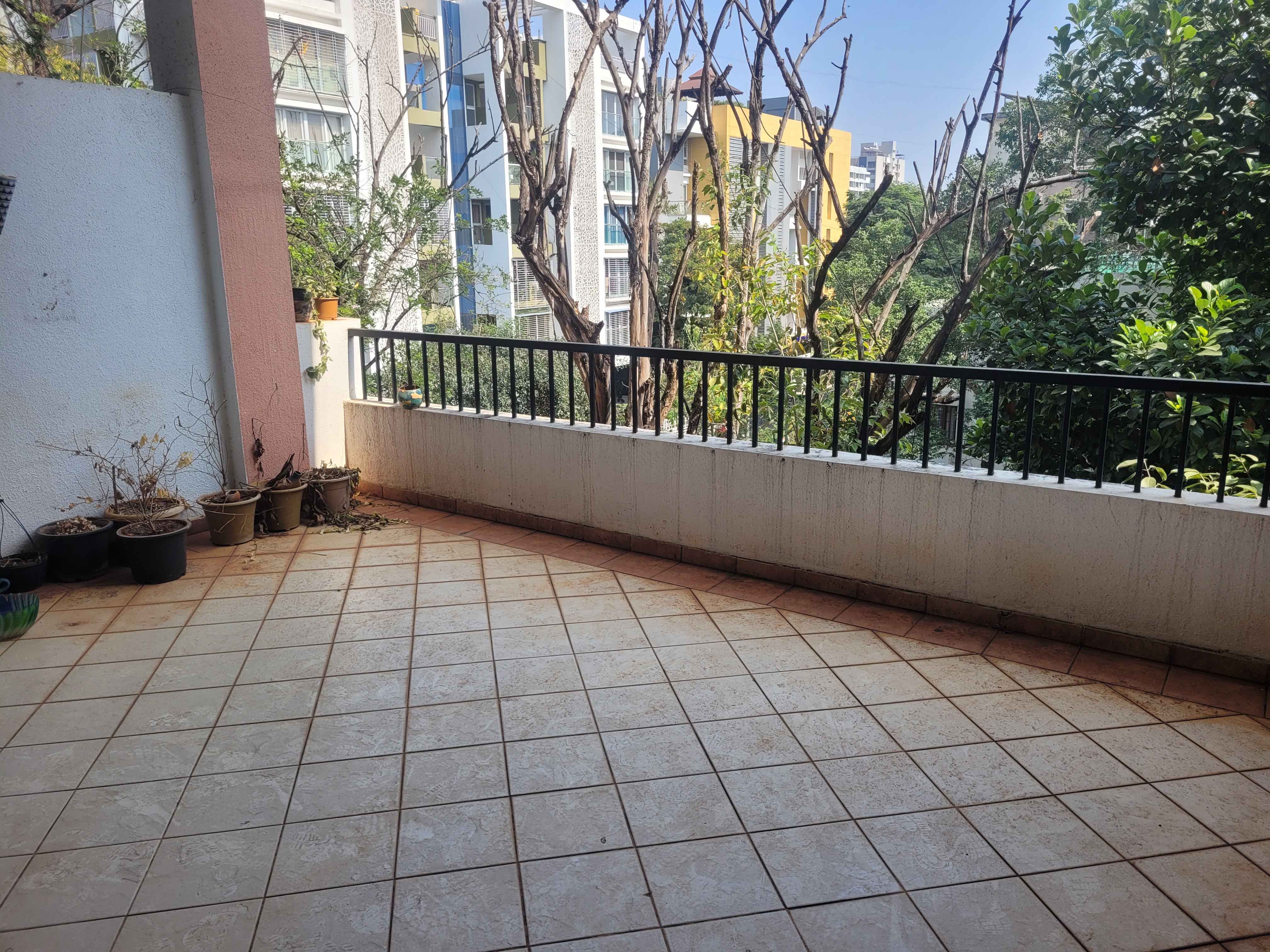 3 BHK + Extra Room 1800 Sq.Ft. Apartment in Swojas Suman