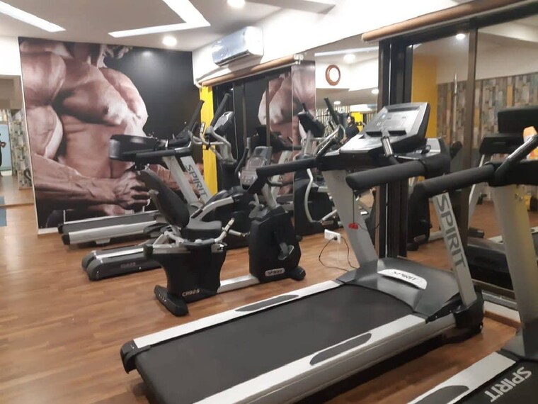 Room, kandivali west Pg For Girls In Kandivali West 9520708