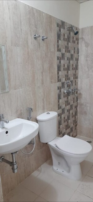 Bathroom in 3 BHK Apartment at Ansal Sushant Jeevan Enclave, Sushant Golf City – for Rent
