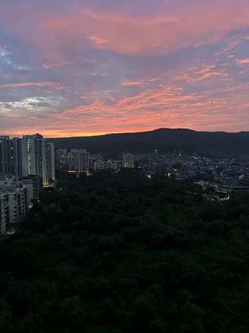  Pg For Rent in Kandivali East