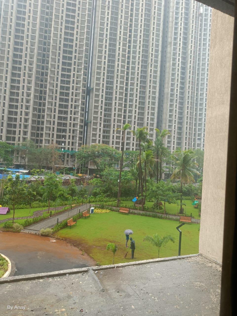 2 BHK + Extra Room 615 Sq.Ft. Apartment in Raymond Ten X Era