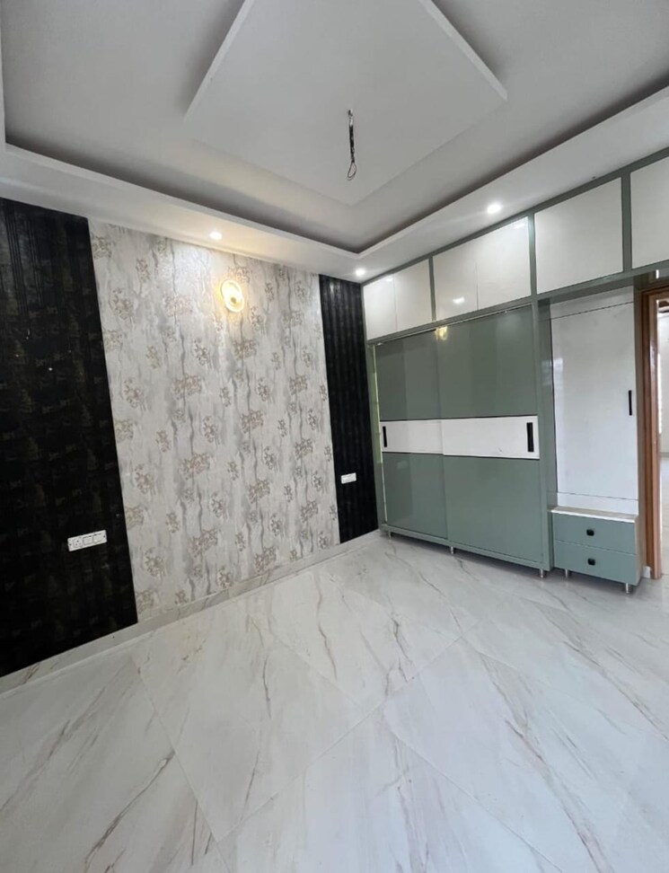 Room, ambala highway 4 Bedroom 1900 Sq.Ft. Independent House In Ambala Highway Zirakpur 9520732