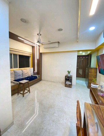 2 BHK Apartment For Rent in Lodha Amara, Kolshet Road