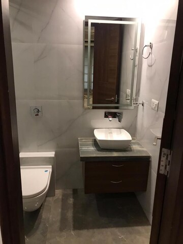 Bathroom in 3 BHK Apartment at Group Seven Rushi Heights, Goregaon East – for Rent