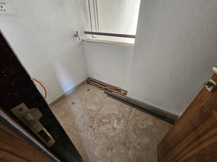 Other, sinhagad road 3 Bedroom 1400 Sq.Ft. Apartment In Sinhagad Road Pune 9520756