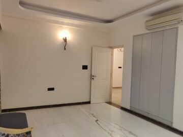 Room in 4 BHK Villa at Sri Aditya Athena, Shaikpet – for Rent