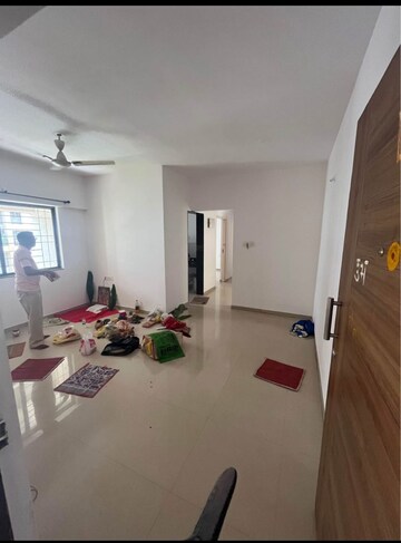 Master Bedroom in 2 BHK Apartment at Kalpataru Serenity, Manjari – for Rent