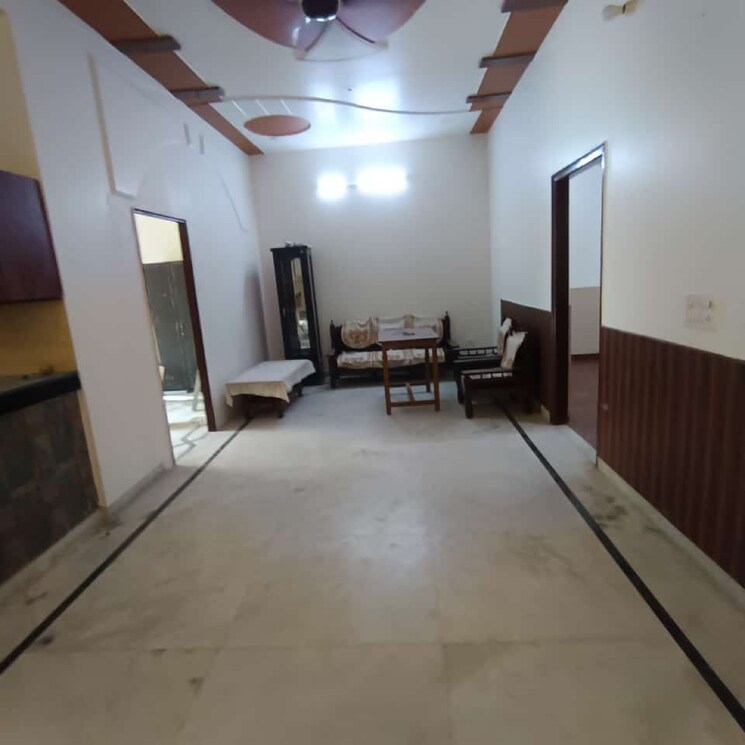 Room, sector 9 1 Bedroom 1350 Sq.Ft. Builder Floor In Sector 9 Gurgaon 9520800