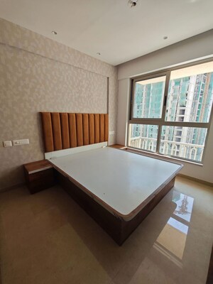 Master Bedroom in 1 BHK Apartment at Hiranandani Highland, Powai – for Rent