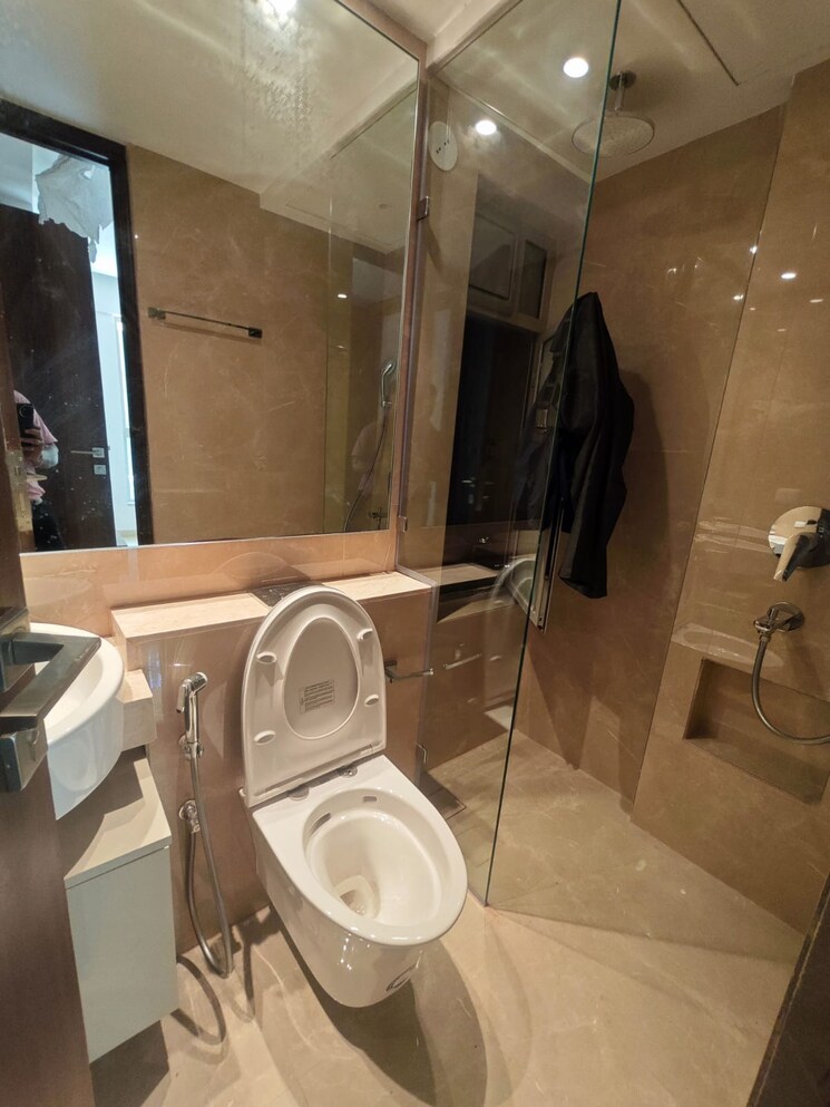 Bathroom, hiranandani-highland 1 Bedroom 379 Sq.Ft. Apartment In Powai Mumbai 9520810