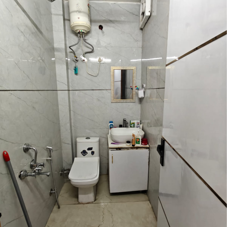 Team Area, malviya nagar 2 Bedroom 900 Sq.Ft. Builder Floor In Malviya Nagar Delhi 9520808