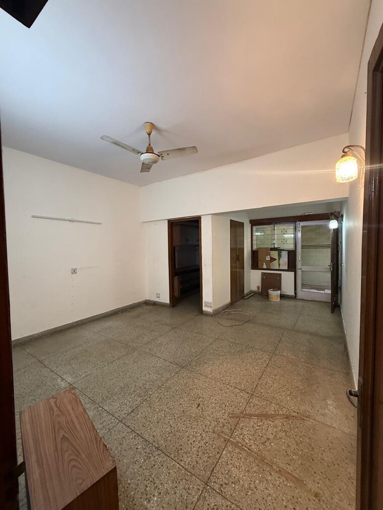 Room, kalkaji 1 Bedroom 1000 Sq.Ft. Builder Floor In Kalkaji Delhi 9520814