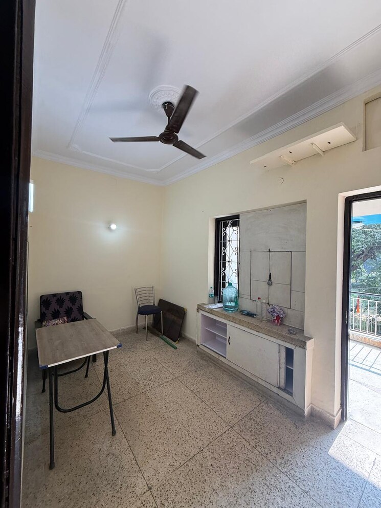 Room, kalkaji 1 Bedroom 1000 Sq.Ft. Builder Floor In Kalkaji Delhi 9520836
