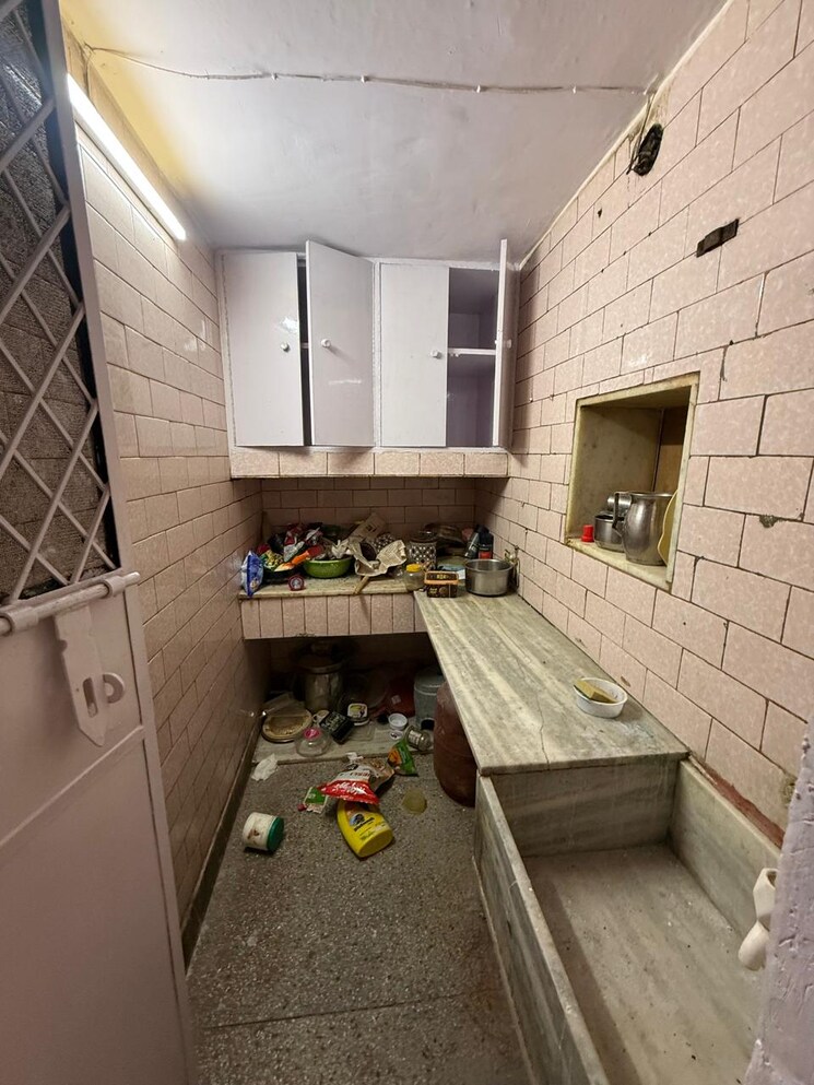 Kitchen, kalkaji 1 Bedroom 1000 Sq.Ft. Builder Floor In Kalkaji Delhi 9520836