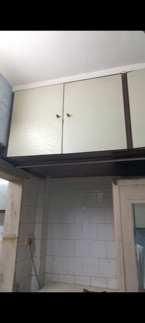 Furnished Amenities in 1 RK Apartment at Vakola – for Rent