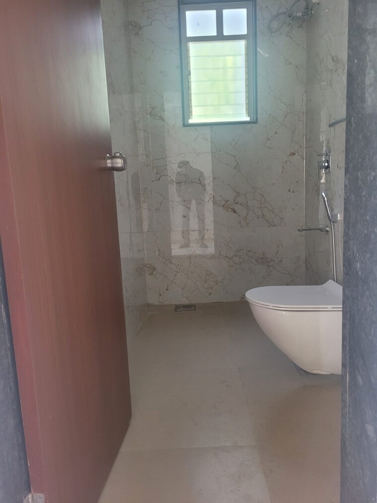 Bathroom, sun city 3 Bedroom 1400 Sq.Ft. Apartment In Sun City Pune 9520840