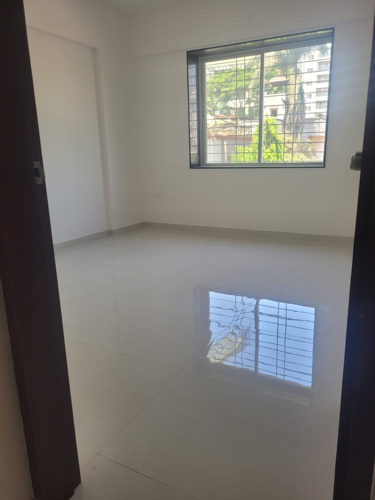 Room, sun city 3 Bedroom 1400 Sq.Ft. Apartment In Sun City Pune 9520840