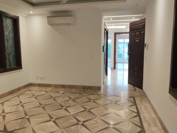Room, sarvapriya vihar 3 Bedroom 1800 Sq.Ft. Builder Floor In Sarvapriya Vihar Delhi 9520858