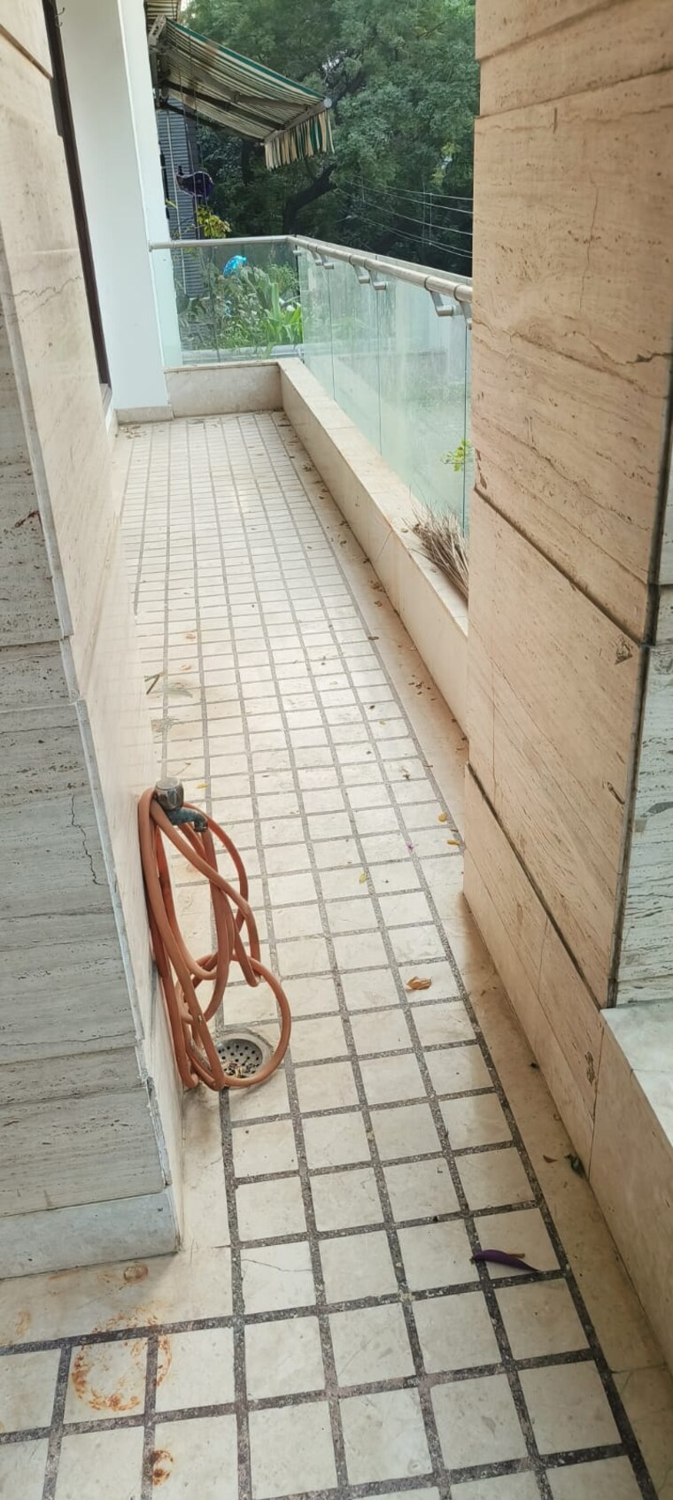 Balcony, defence colony 3 Bedroom 2500 Sq.Ft. Builder Floor In Defence Colony Delhi 9520866