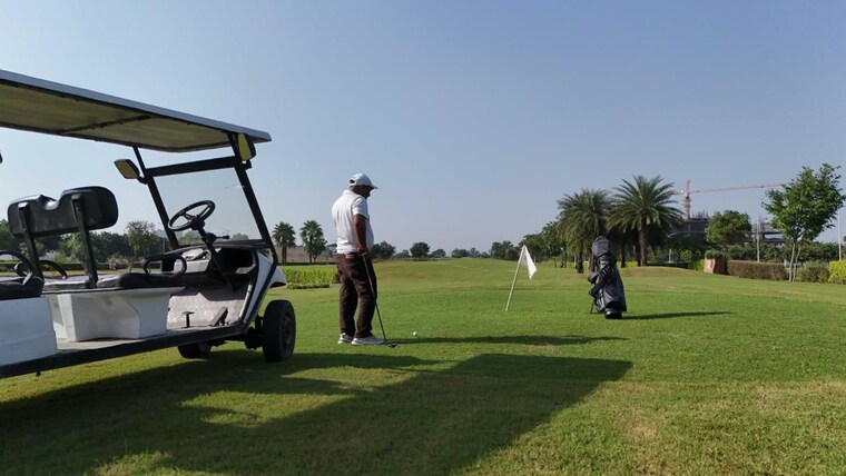 Garden, supertech-upcountry-safari-studios  100 Sq.Yd. Plot In Sector 17a Yamuna Expressway Greater Noida 9520868