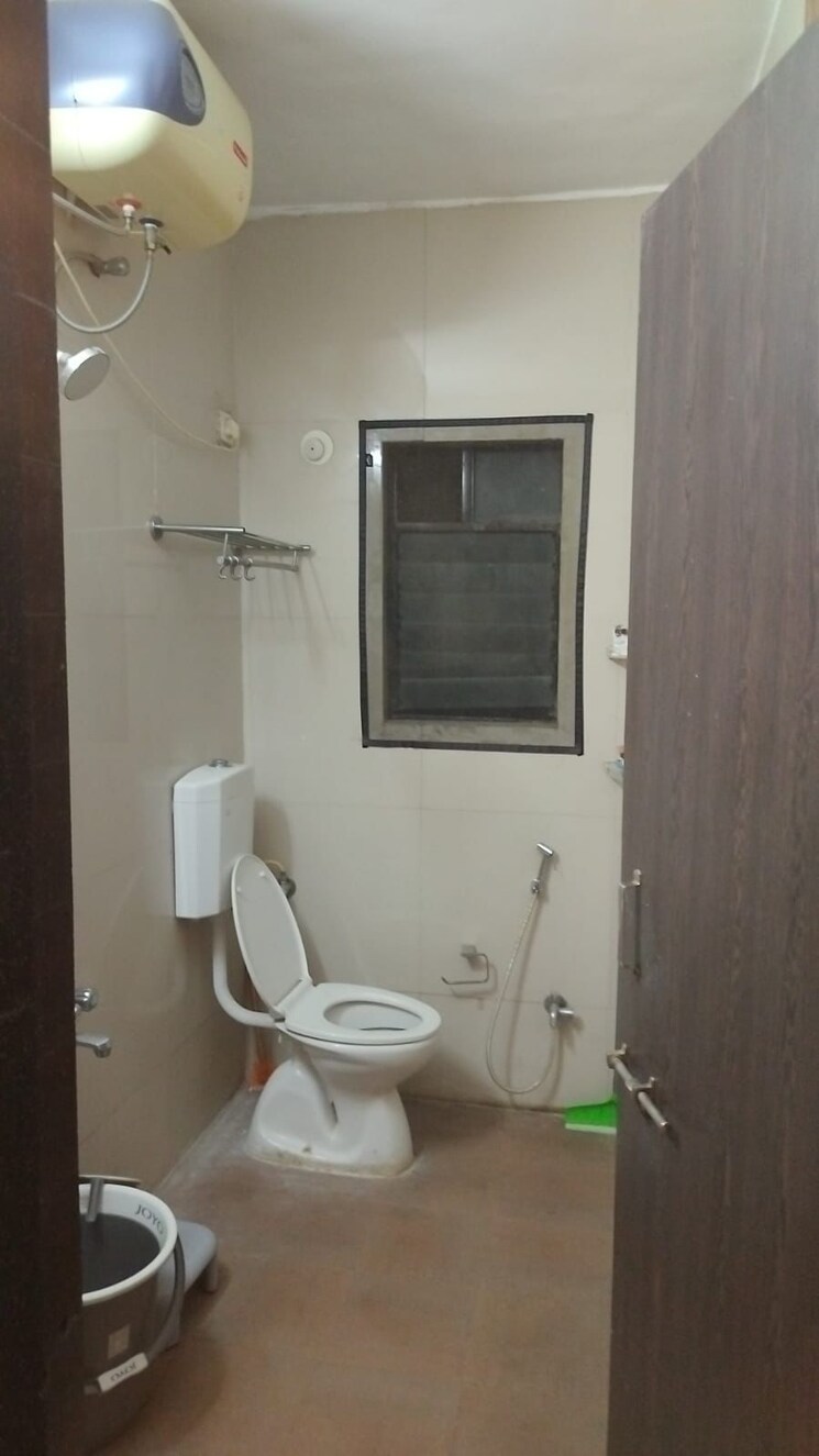 Bathroom, tree-dom-park 2 Bedroom 950 Sq.Ft. Apartment In Kalas Pune 9520870