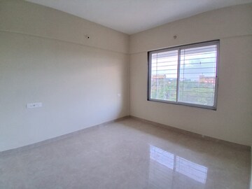 Room in 2 BHK Apartment at Vadgaon Budruk – for Sale