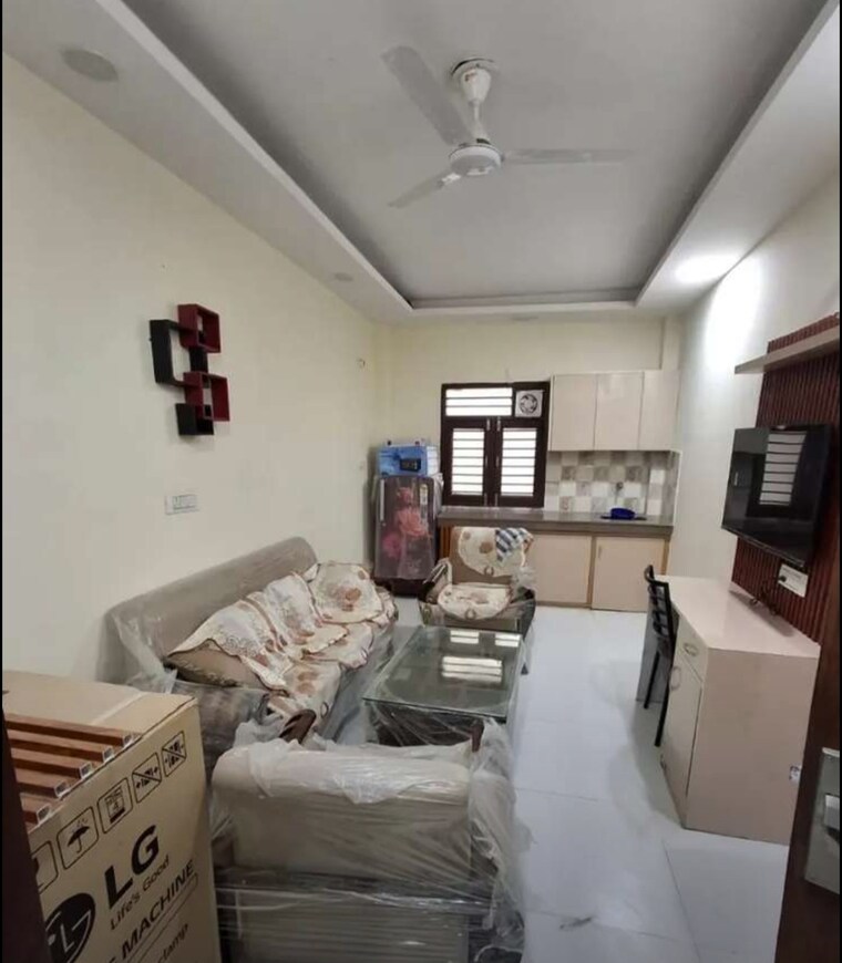 Living Room, hazratganj 2 Bedroom 1450 Sq.Ft. Apartment In Hazratganj Lucknow 9520874
