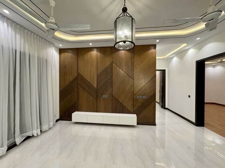Bedroom, civil lines 6+ Bedroom 680 Sq.Yd. Villa In Civil Lines Delhi 9520875