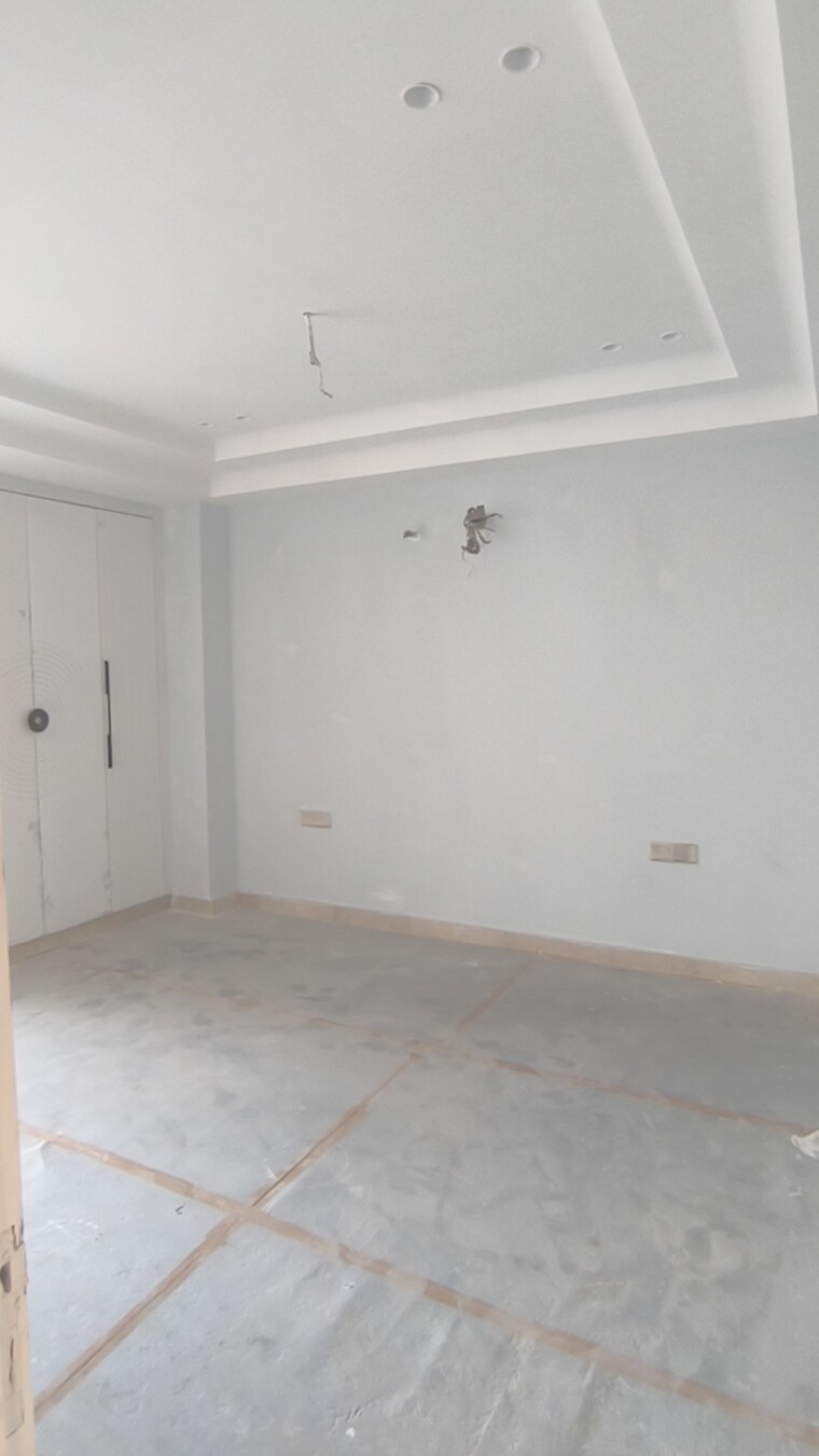 Room, dlf-super-mart-2 3 Bedroom 1580 Sq.Ft. Builder Floor In Sector 43 Gurgaon 9520878