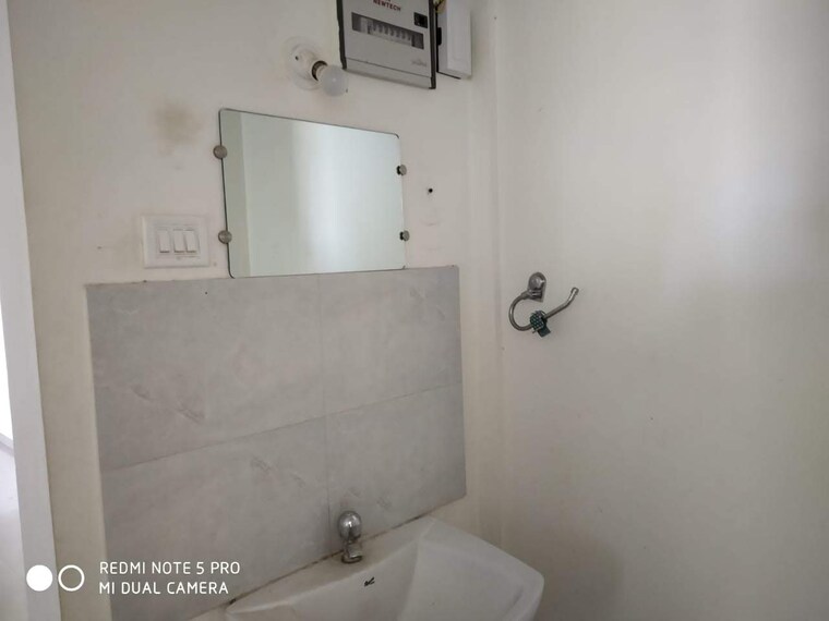 Bathroom, goel-ganga-niwas 1 Bedroom 530 Sq.Ft. Apartment In Dhanori Pune 9520879