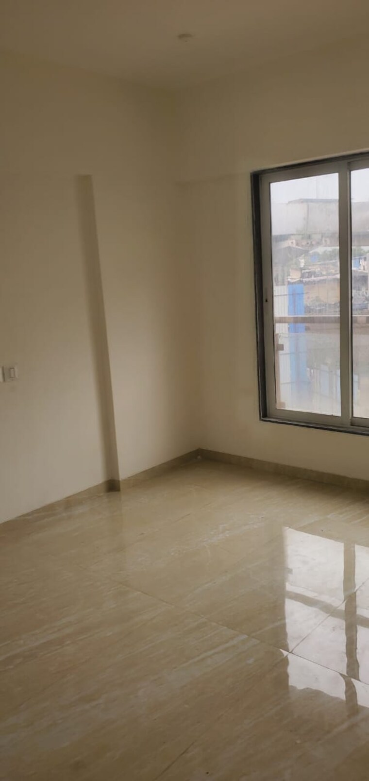 Room, kurla west 1 Bedroom 500 Sq.Ft. Apartment In Kurla West Mumbai 9520883