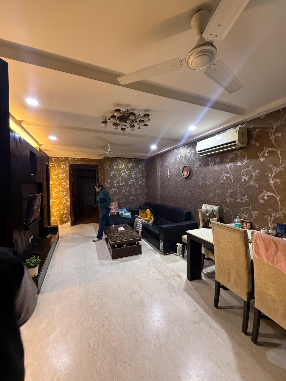 3 BHK Builder Floor For Rent in Chittaranjan Park