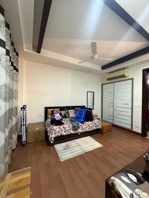Bedroom in 3 BHK Builder Floor at Chittaranjan Park – for Rent