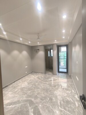 Room in 3 BHK Builder Floor at Craft Destination 43, Sector 43 – for Sale