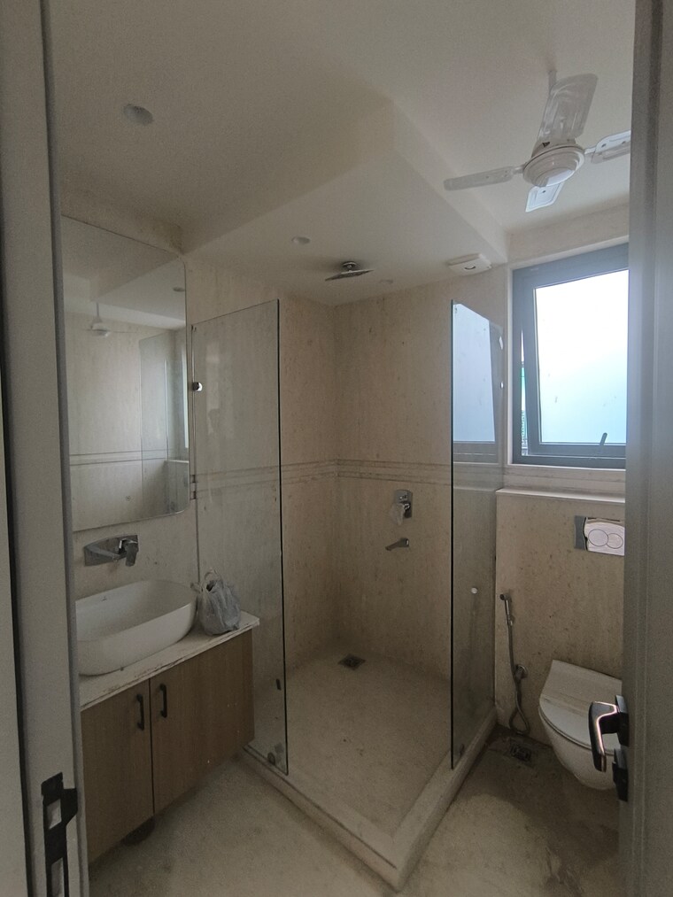 Bathroom, craft-destination-43 3 Bedroom 1580 Sq.Ft. Builder Floor In Sector 43 Gurgaon 9520888
