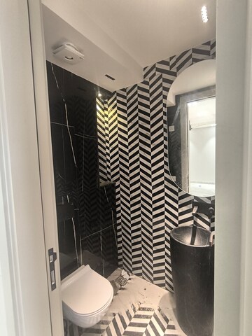 Team Area in 3 BHK Builder Floor at Craft Destination 43, Sector 43 – for Sale