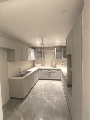 Kitchen in 3 BHK Builder Floor at Craft Destination 43, Sector 43 – for Sale