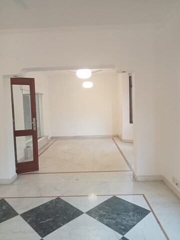  4 BHK Builder Floor at Greater Kailash ii – for Rent