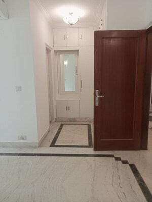 4 BHK Builder Floor – Entrance View at Greater Kailash ii - for Rent