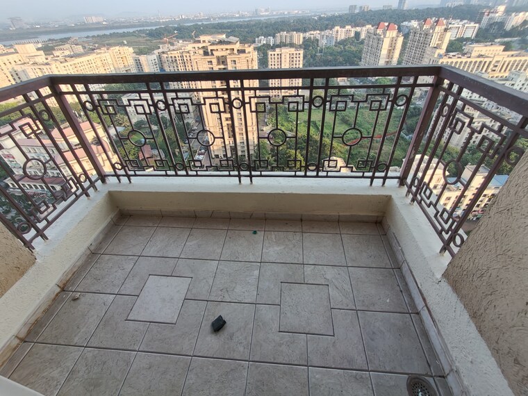 Balcony, hiranandani-tribeca 4 Bedroom 2500 Sq.Ft. Apartment In Ghodbunder Road Thane 9520893